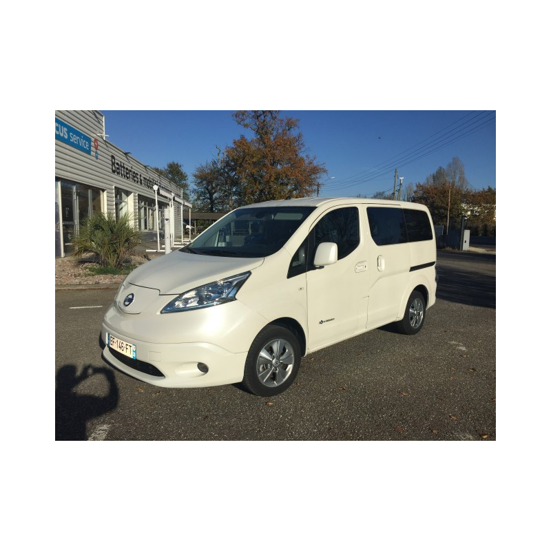 Nissan e-NV200 Evalia Front Side Nissan e-NV200 Evalia Front Side